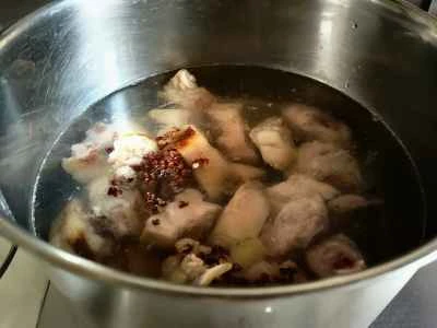 紹興酒で煮込んだ豚足の作り方：2