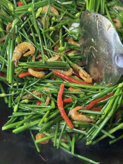 エビとニラの花の炒め物の作り方：9