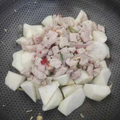 ひき肉とナスのスープの作り方：3