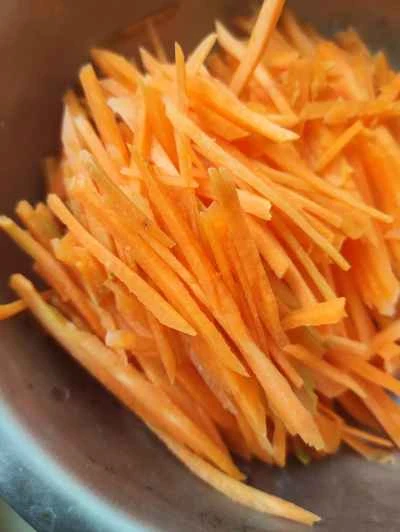 ひき肉入りレンコン炒めの作り方:2