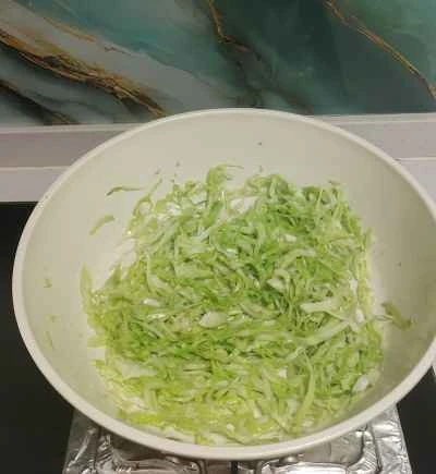 キャベツと卵の炒め物の作り方：1