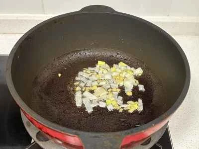 酸辣スープのカリカリ豚肉の作り方：7