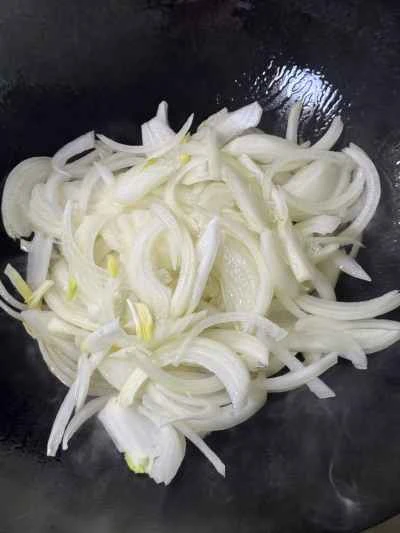 牛肉と玉ねぎの炒め物の作り方：4