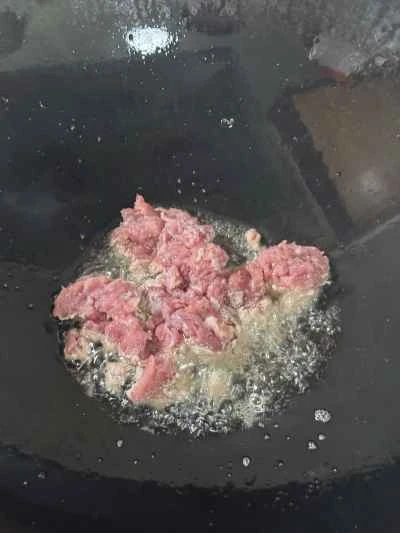 刻んだ唐辛子、ひき肉、卵を作る手順：6