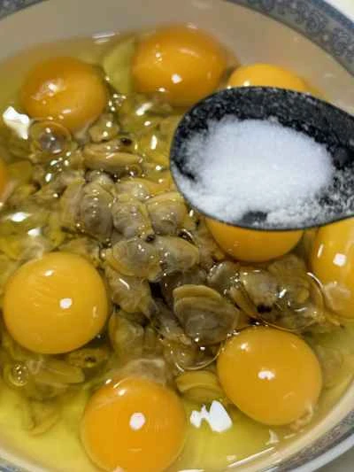 アサリと卵のオムレツの作り方：5