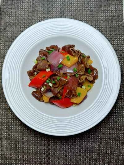 ピーマンと豚モツの炒め物の作り方：11