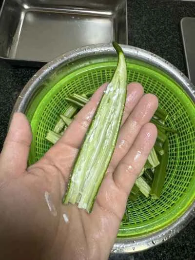 エビペースト入りオクラ詰めの作り方：4