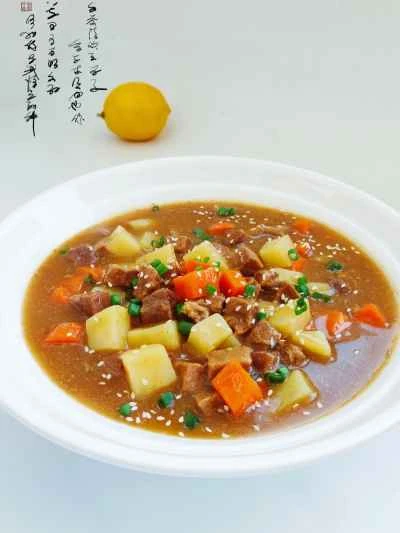 ビーフシチューとジャガイモのレシピ