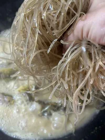 春雨入り黄ナマズの煮込みの作り方：8