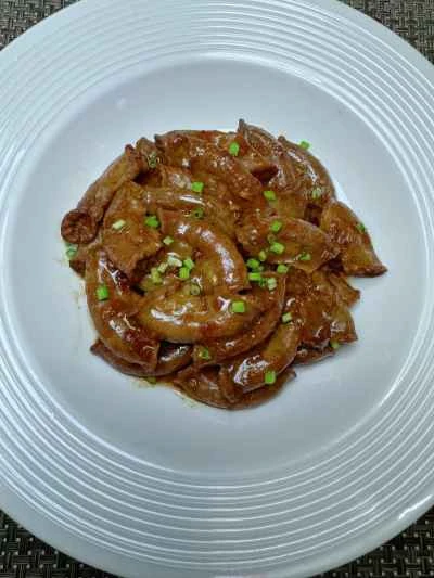 ニンニク風味の豚腸の作り方：15