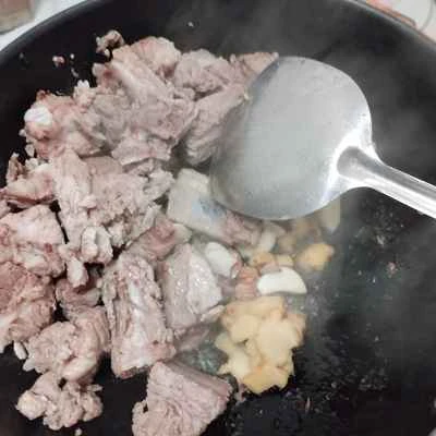 澄まし汁大根と豚バラ肉のスープの作り方：6
