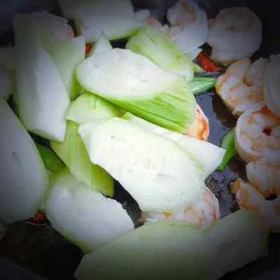 エビとヘチマの炒め物の作り方：7
