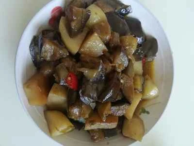 ジャガイモとナスの煮込みの作り方：10