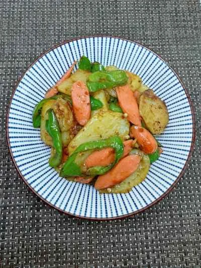 ピーマン、ジャガイモ、ハムの炒め物の作り方：12