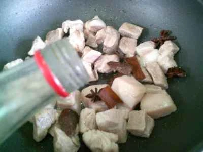 ベビーポテト入り豚肉の煮込みの作り方：3