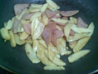 水竹を使ったランチョンミート炒めの作り方：11