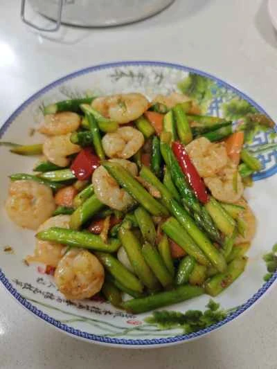 エビとアスパラガスの炒め物の作り方：10