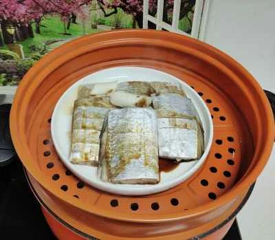 蒸しリボンフィッシュの切り身のレシピ手順：3