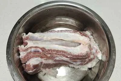 おいしくて香ばしい牛ブリスケットを作る手順：1