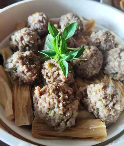蒸しレンコンと牛肉団子の乾燥豆腐皮添えレシピ