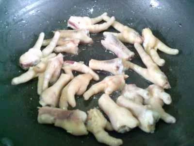 キャベツ入り鶏足煮込みの作り方：3