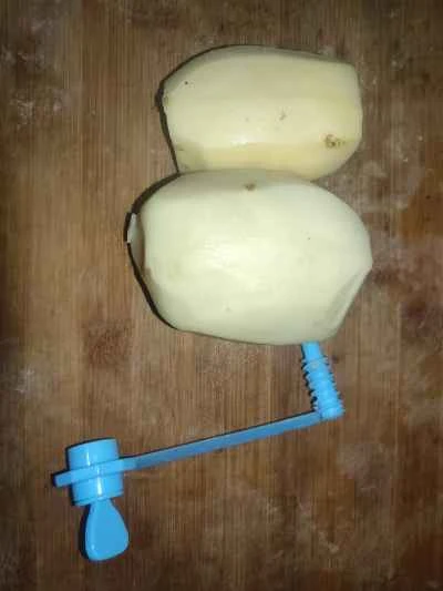 フライドポテトチップスの作り方：1