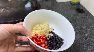 土鍋で煮込んだ豚肉の作り方：7