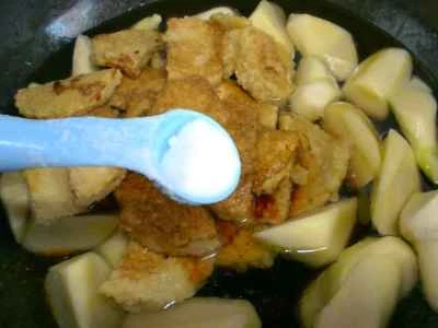 水タケノコ入りベジタリアンチキンの煮込みの作り方：10