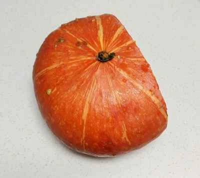 ジャガイモと赤カボチャの煮込みの作り方：1