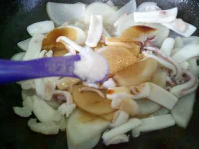 イカと大根の炒め物の作り方：12