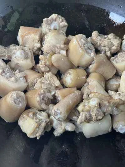 豚のしっぽの煮込みレシピ手順：4