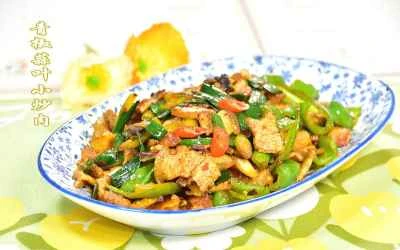 豚バラ肉の唐辛子とニンニクの葉のレシピ