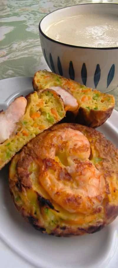 野菜とエビの濃厚オムレツの作り方：8