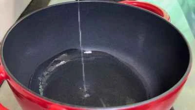 牛肉とエビのペーストを使った酸っぱいスープの作り方：6