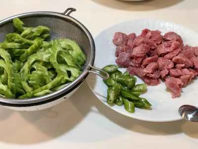 ゴーヤ、ピーマン、牛ヒレ肉の作り方：5