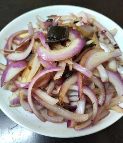 ナスと黒豆、玉ねぎの炒め物の作り方：7