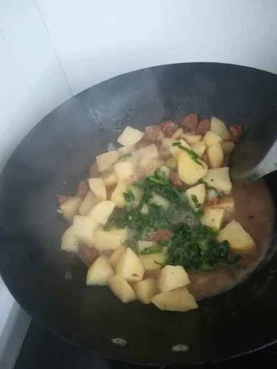 牛肉とジャガイモの煮込みの作り方:6