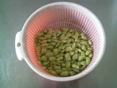 枝豆入り塩野菜かまぼこの炒め物の作り方：2