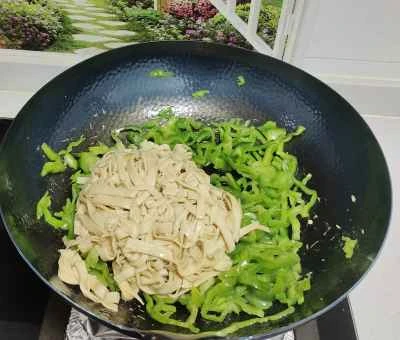 ピーマンと豆腐の炒め物の作り方：4