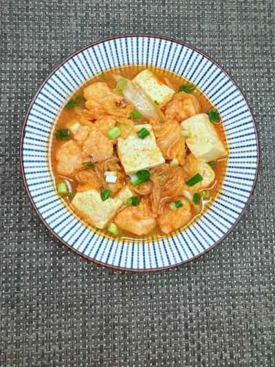キムチ、豆腐、エビの鍋の作り方：9
