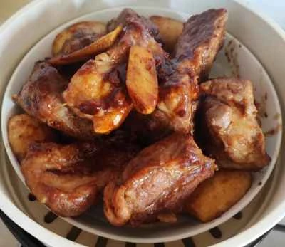 タロイモ入り蒸し豚スペアリブの作り方：7