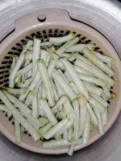 白インゲン豆とナスの炒め物の作り方：3