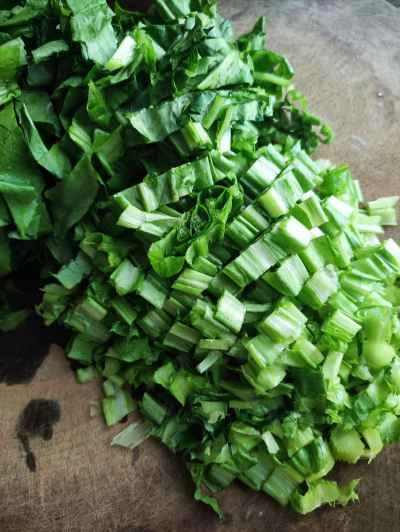 ニンニク風味のロメインレタスの作り方:2