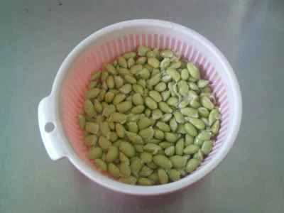 蒸し枝豆と豚肉の煮込みの作り方：2