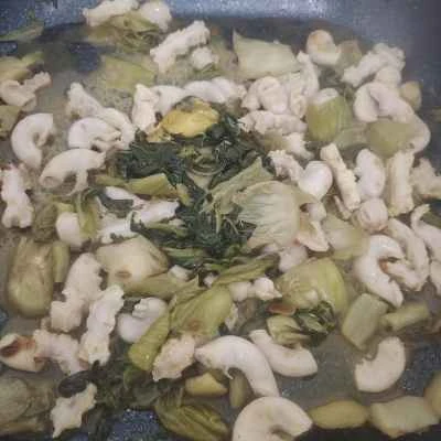 豚腸とキャベツのピクルス炒めの作り方：9