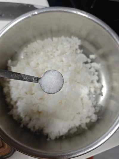 蒸し大根ミートボールのレシピ手順：2