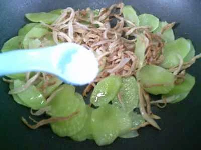 千切りキャベツとレタスの炒め物の作り方：6