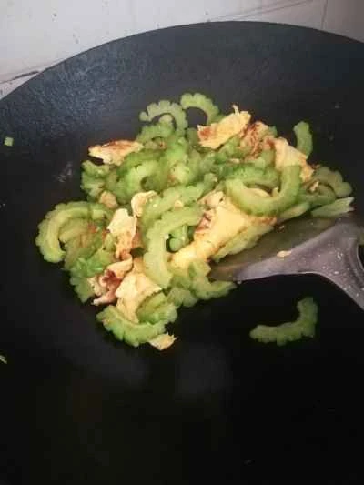 ゴーヤと卵の炒め物の作り方：9
