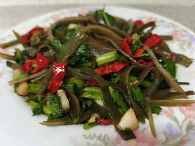 セロリと昆布の炒め物のレシピ