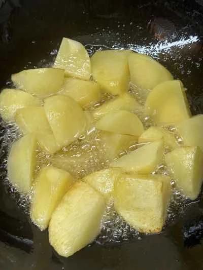 豚バラ肉、ジャガイモ、インゲン、春雨の煮込みの作り方：12